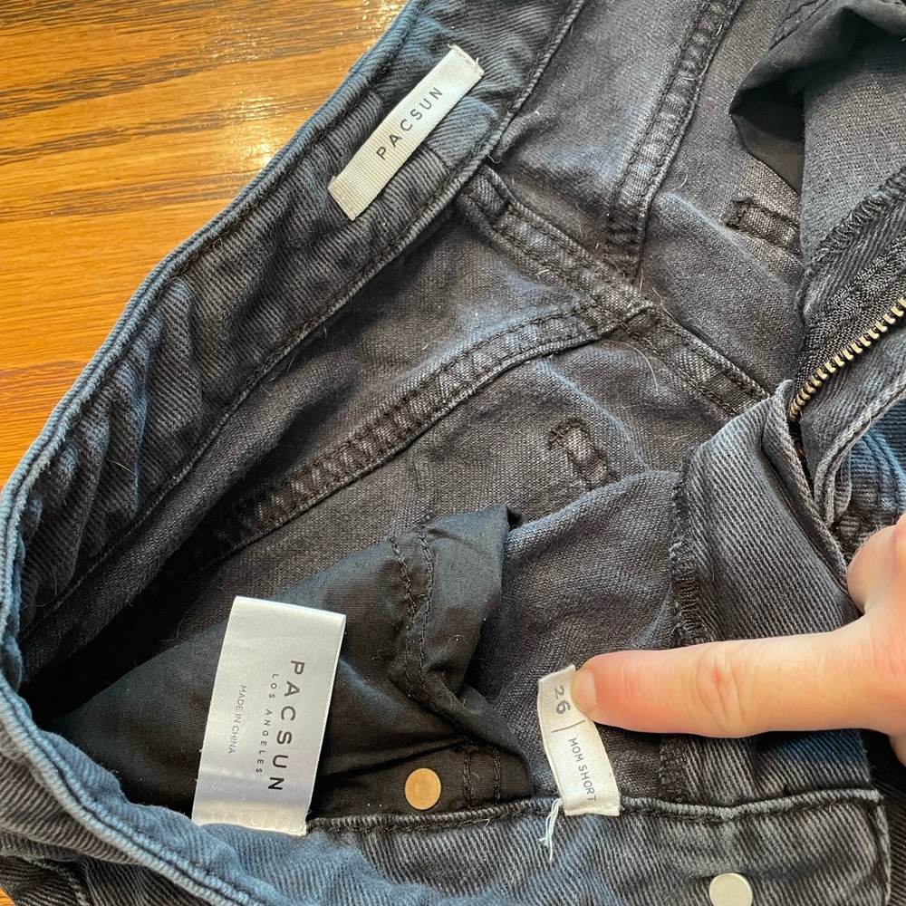 PacSun Jean Shorts - Picture 3 of 3